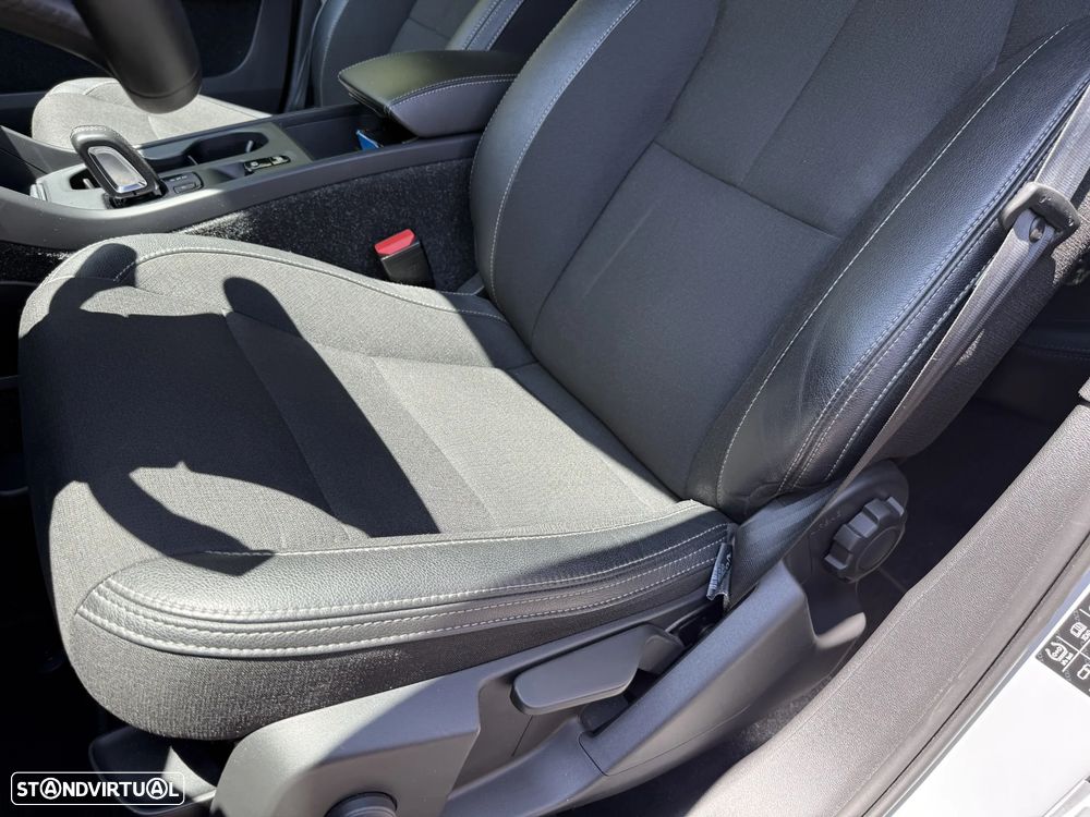 Volvo XC 40 T5 Twin Engine DKG Momentum Pro - 13