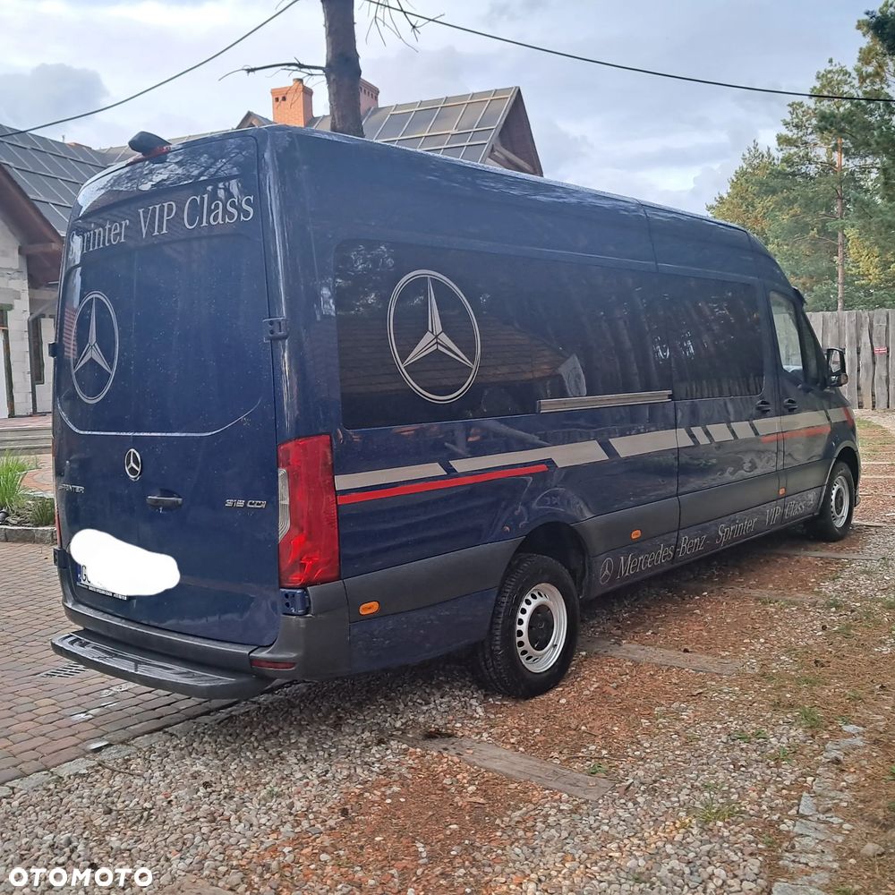 Mercedes-Benz Sprinter - 4