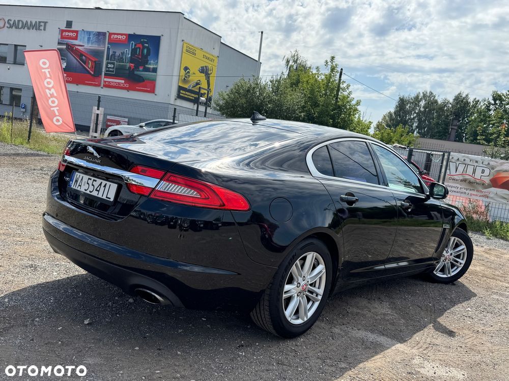 Jaguar XF 2.2 D Premium Luxury - 2