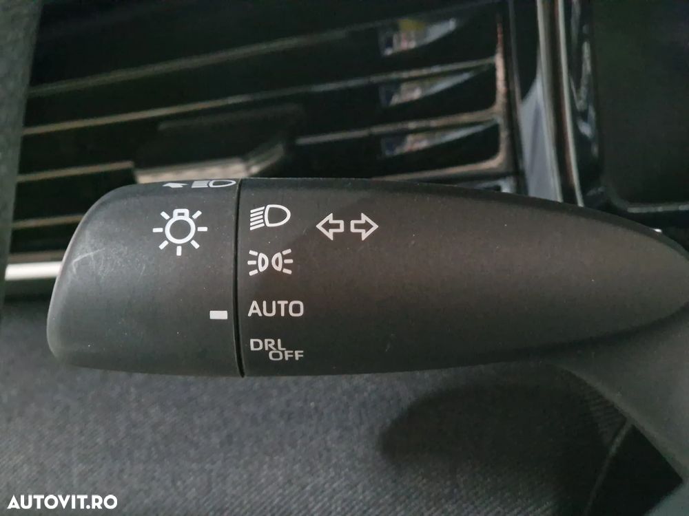 Toyota Camry 2.5 Hybrid Dynamic - 20