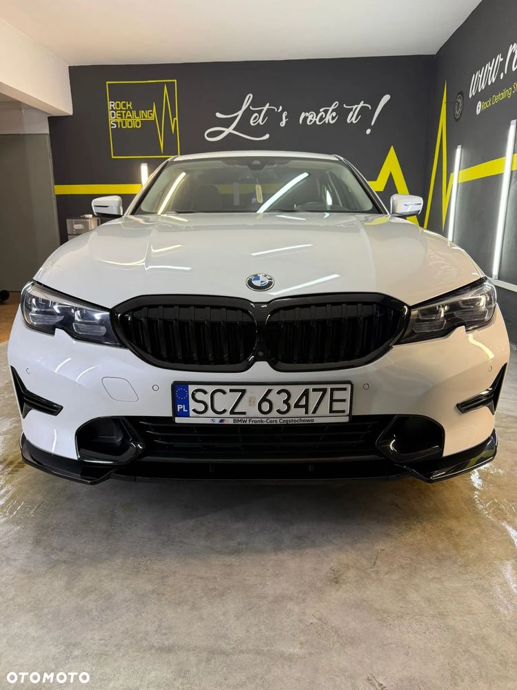 BMW Seria 3 318d MHEV Sport Line - 16