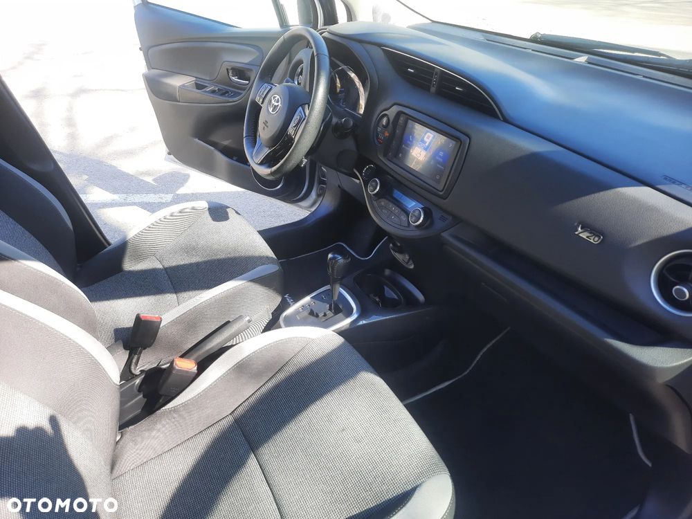 Toyota Yaris 1.5 20th Anniversary CVT - 22