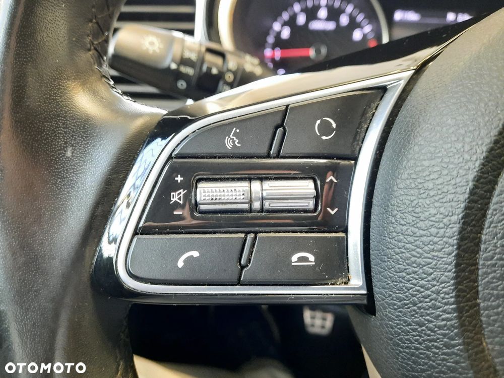 Kia Ceed 1.0 T-GDI 120 OPF Edition 7 - 23