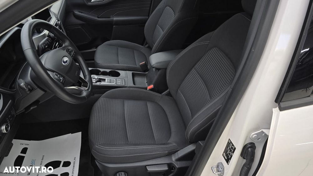 Ford Kuga 2.5 Duratec PHEV Titanium - 12