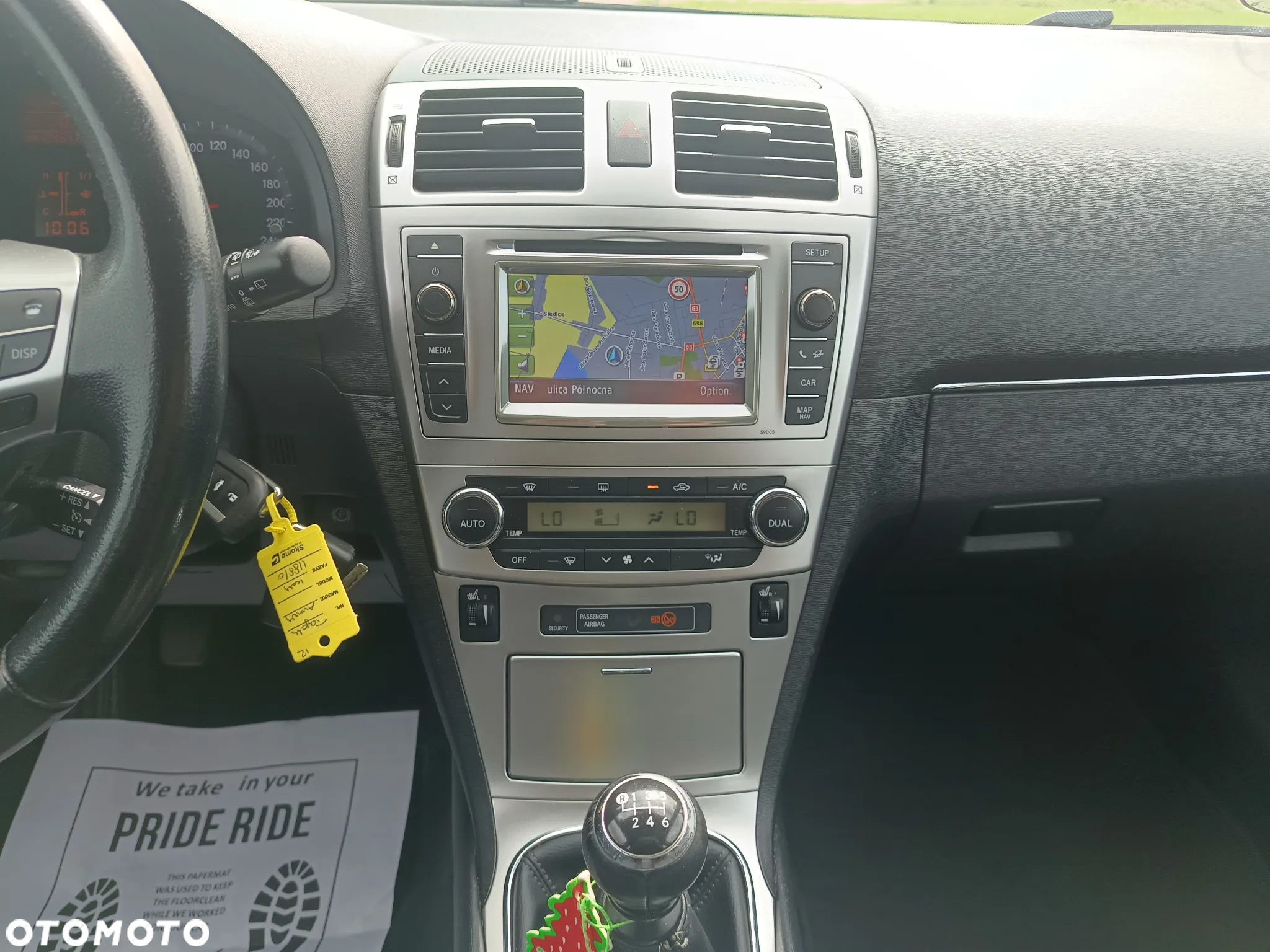 Toyota Avensis 1.8 Luna - 9