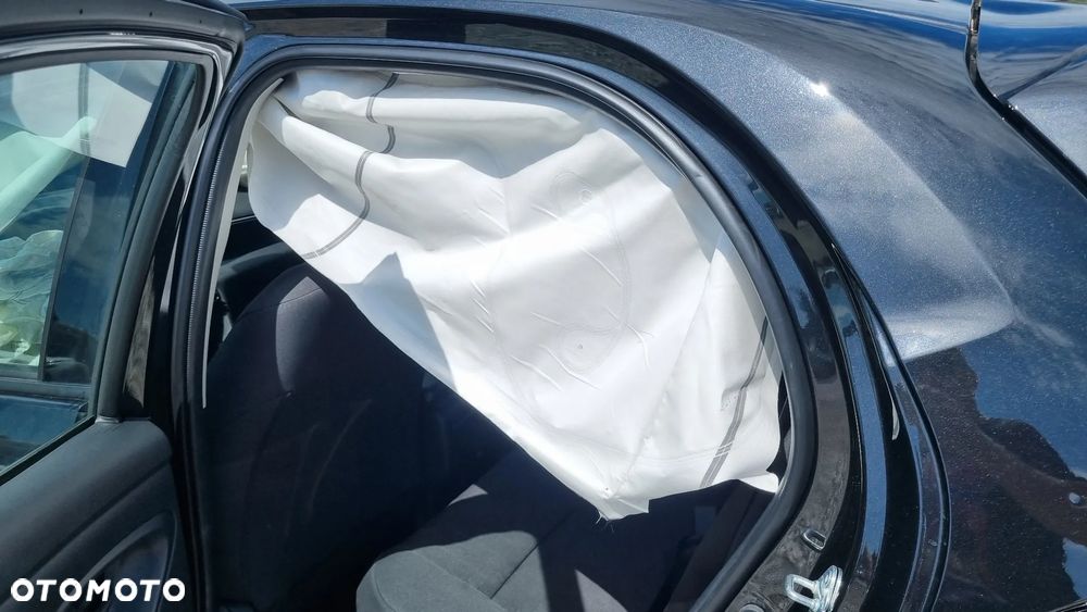 Toyota Yaris - 25