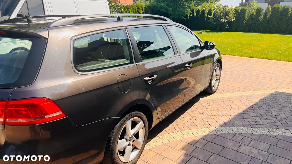 Volkswagen Passat 2.0 TDI Comfortline DSG - 17