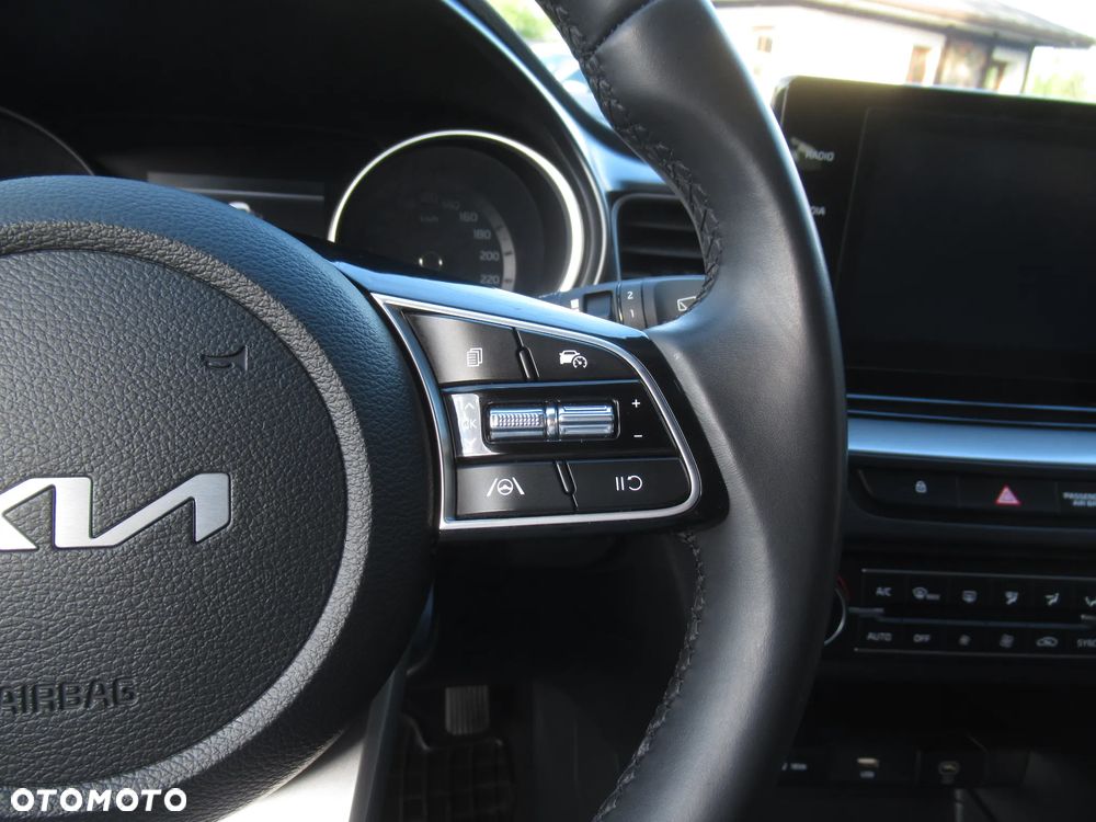 Kia Ceed 1.5 T-GDI M - 14