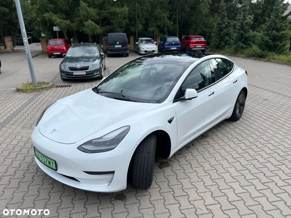 Tesla Model 3 Standard Reichweite Plus Hinterradantrieb - 4