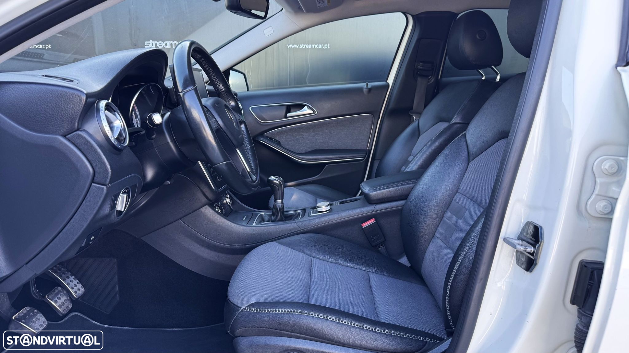 Mercedes-Benz GLA 180 CDi Urban - 12