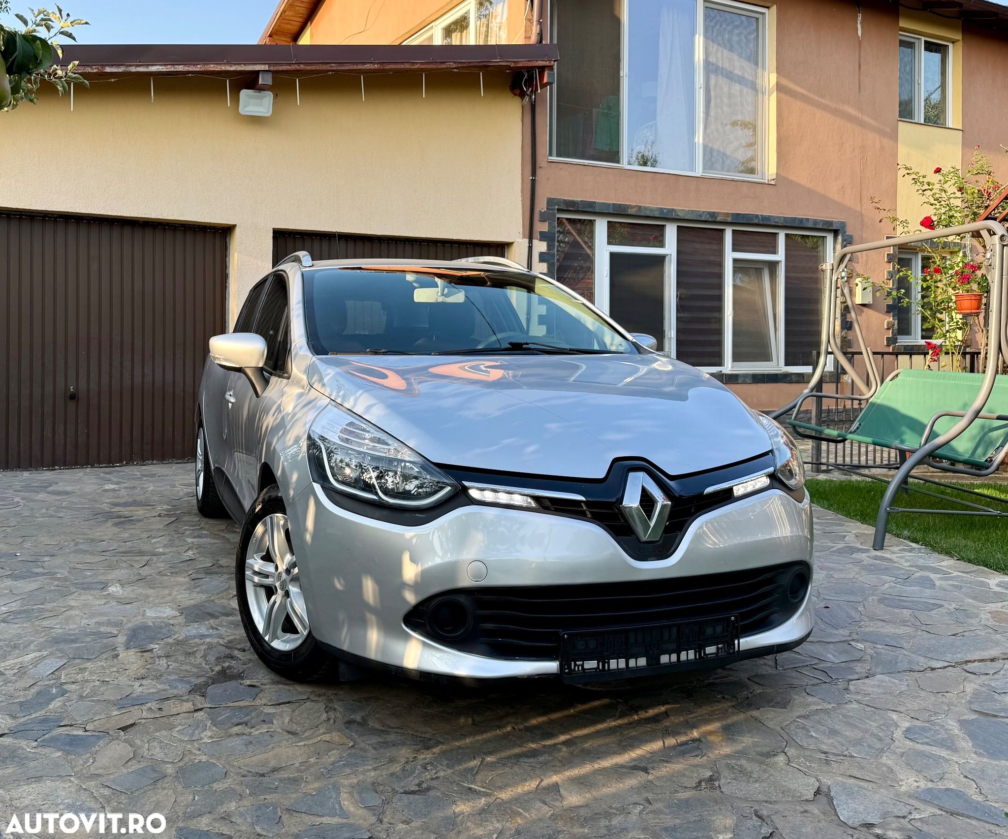 Renault Clio 1.5 dCi 75 Grandtour Expression - 1