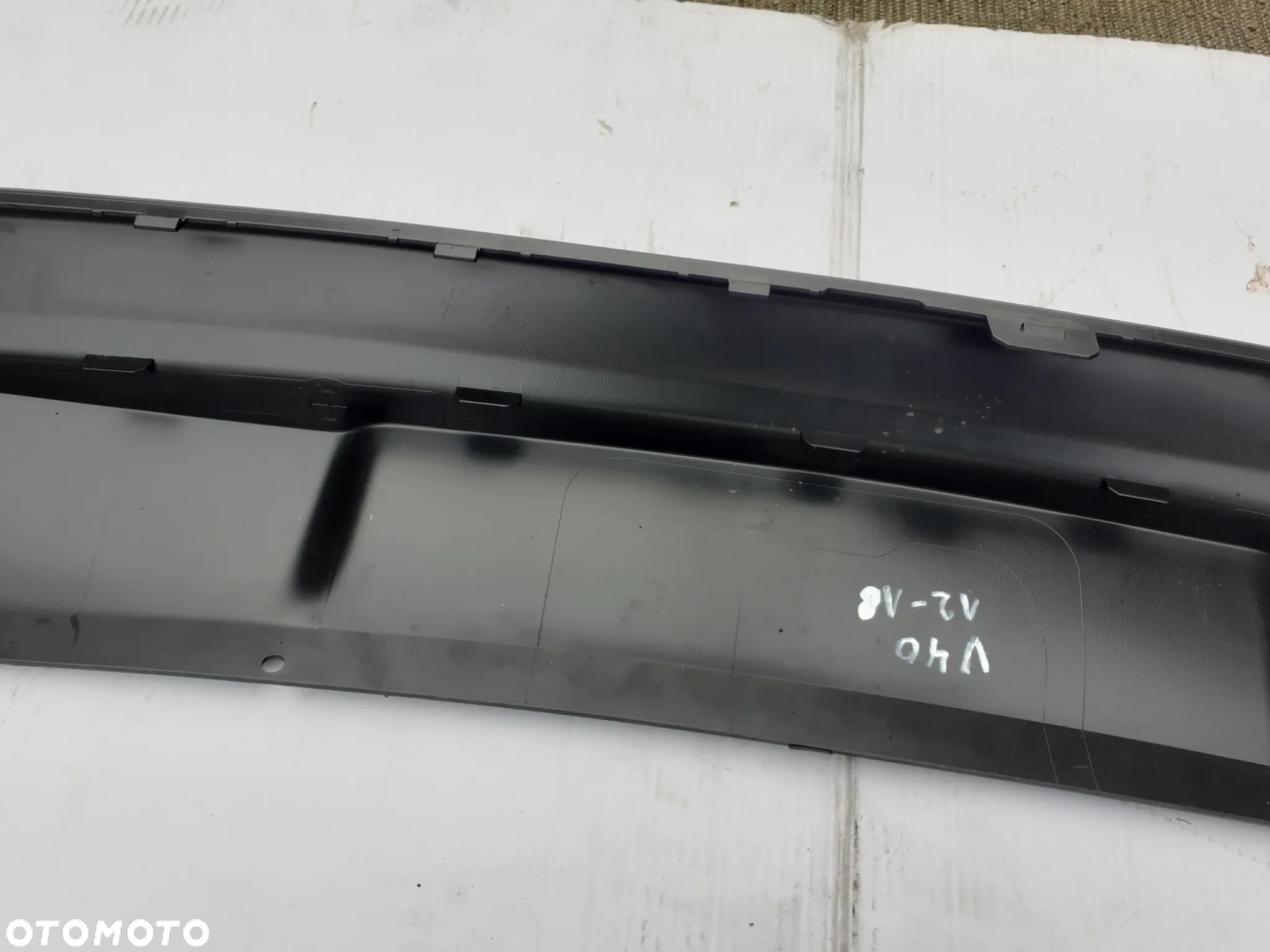 VOLVO V40 DOKŁADKA ZDERZAK TYŁ 13-18r. 31353271 - 5