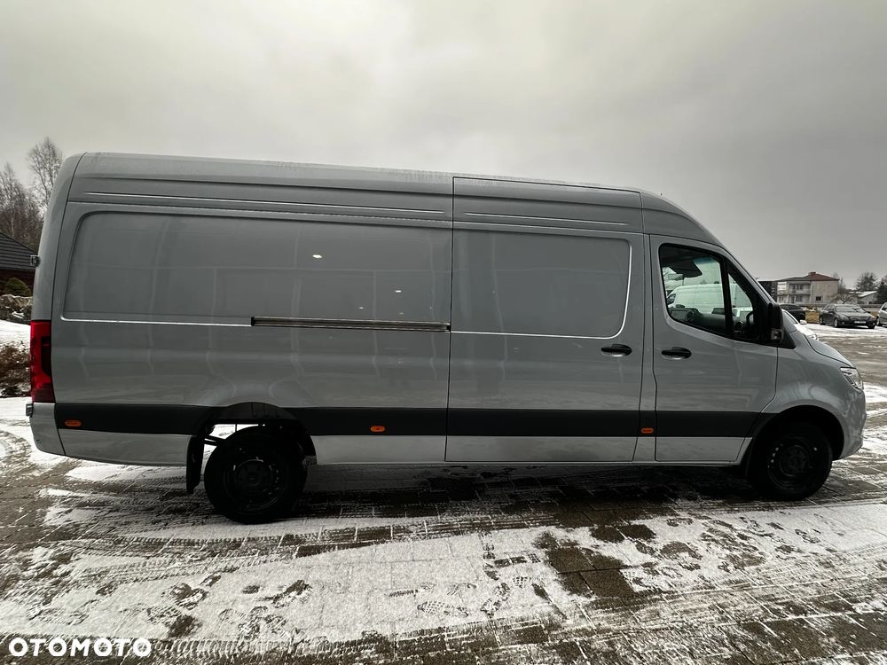 Mercedes-Benz Sprinter 319 CDI Furgon SELECT L3H2 - 2