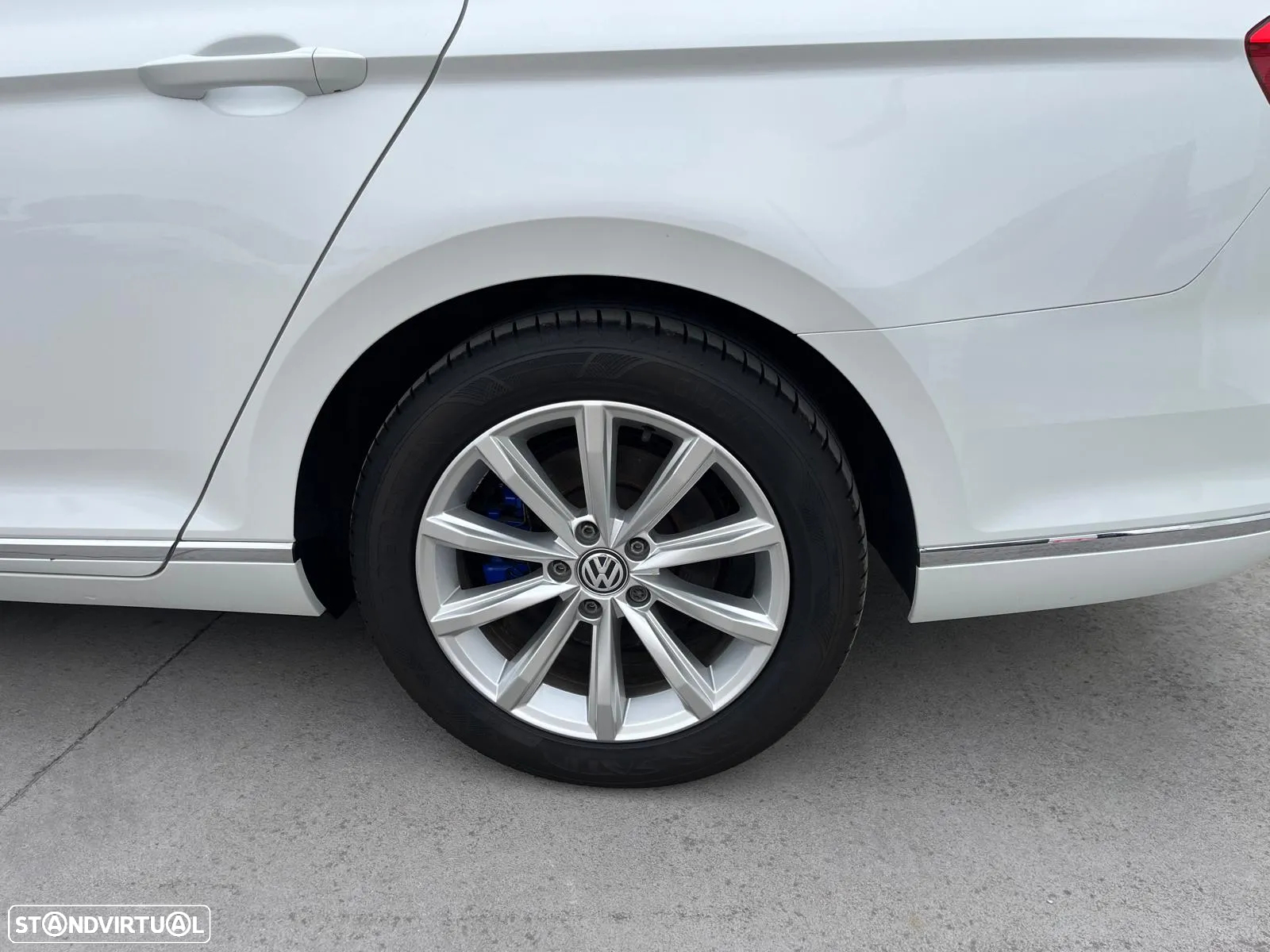 VW Passat 1.4 TSI Plug-In-Hybrid DSG GTE - 19