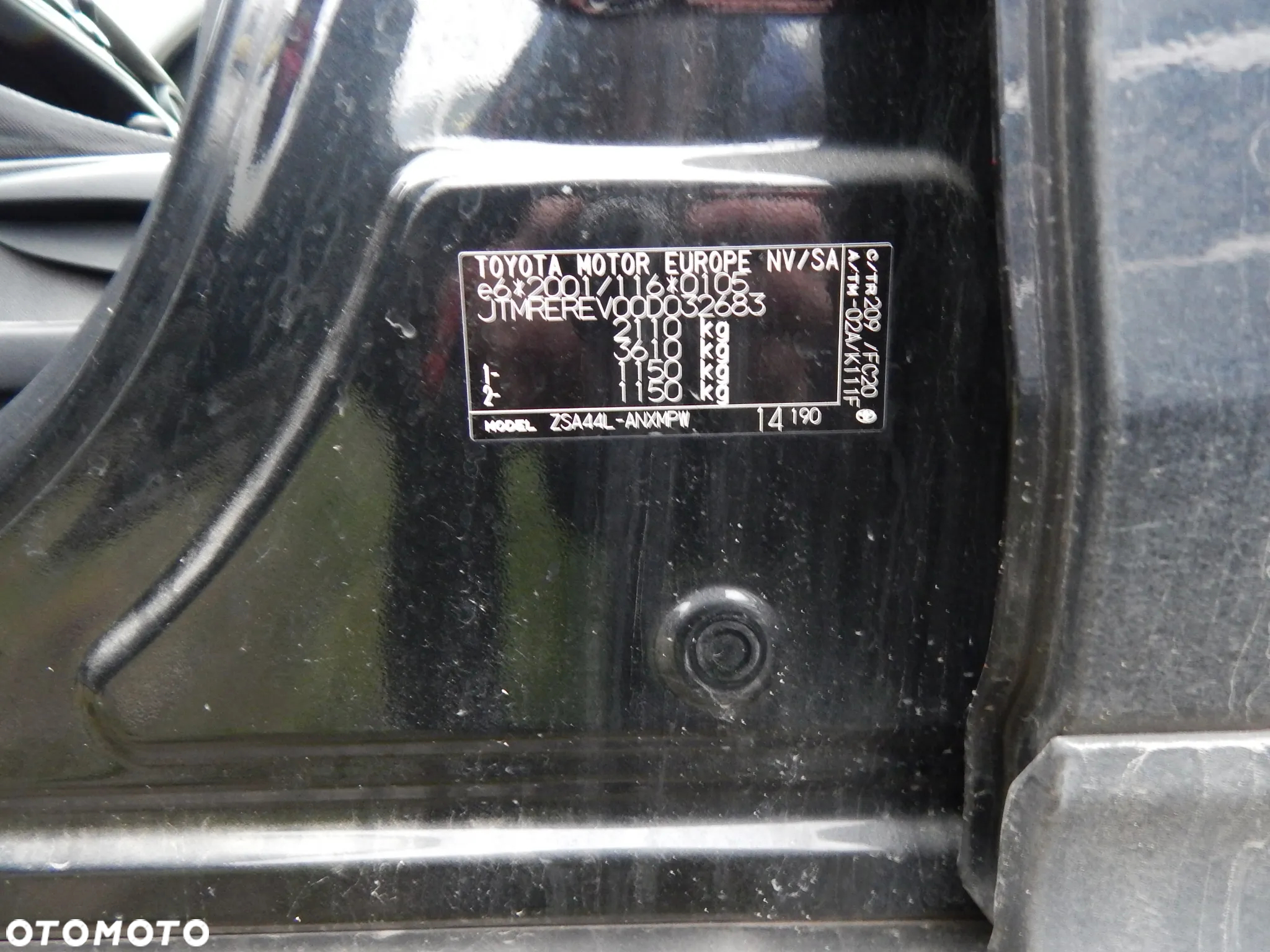 Toyota RAV4 - 24