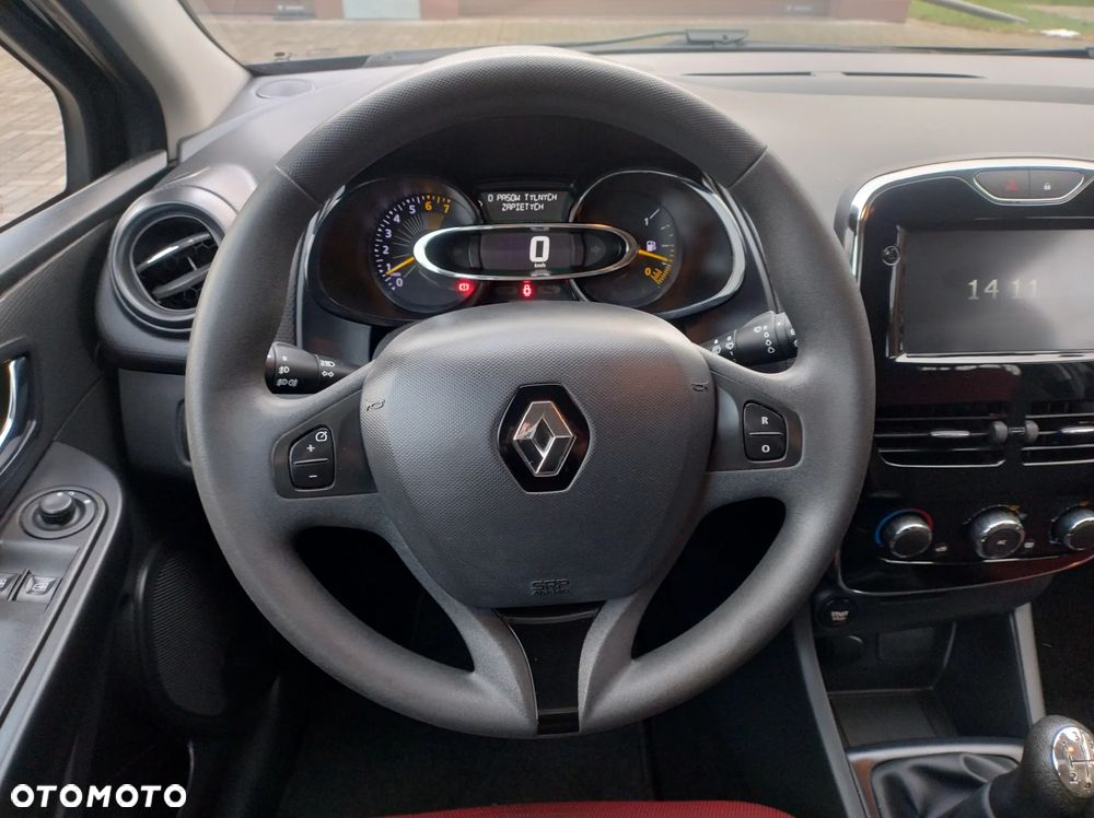 Renault Clio 1.2 16V 75 Experience - 23