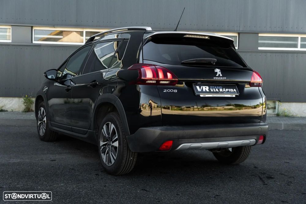 Peugeot 2008 1.2 PureTech Allure - 7
