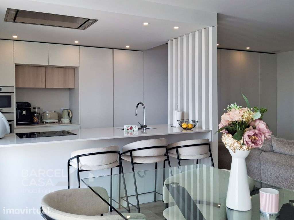 T2 de Luxo Último Piso em Real - Braga | Terraço de 30 m² + Box par... - Grande imagem: 2/23