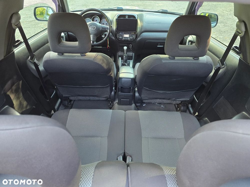 Toyota RAV4 2.0 D-4D Luna - 11