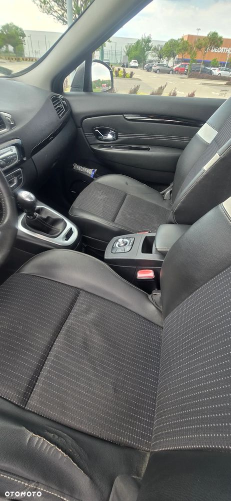 Renault Grand Scenic Gr 1.6 dCi Energy Bose Edition S&S - 25