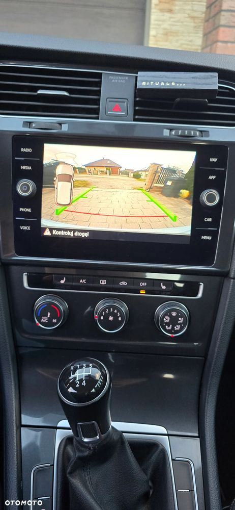 Volkswagen Golf 1.6 TDI BMT Comfortline - 16