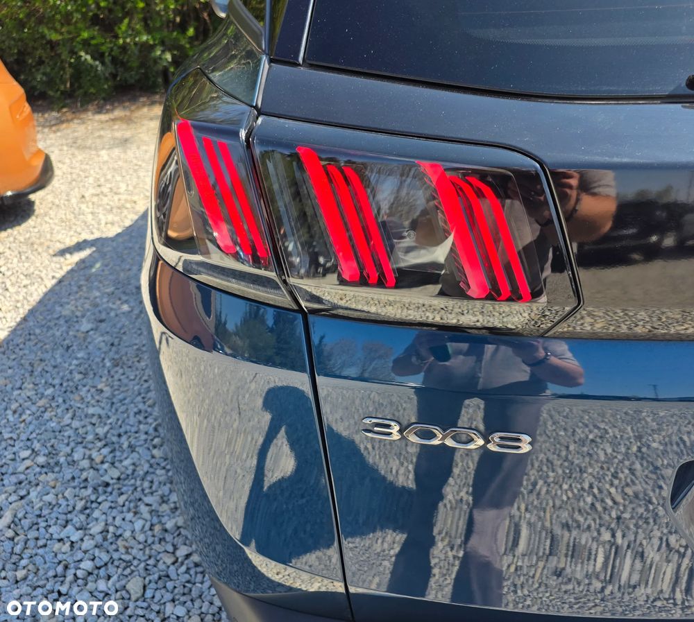 Peugeot 3008 1.6 PureTech Hybrid PHEV Road Trip S&S EAT8 - 20