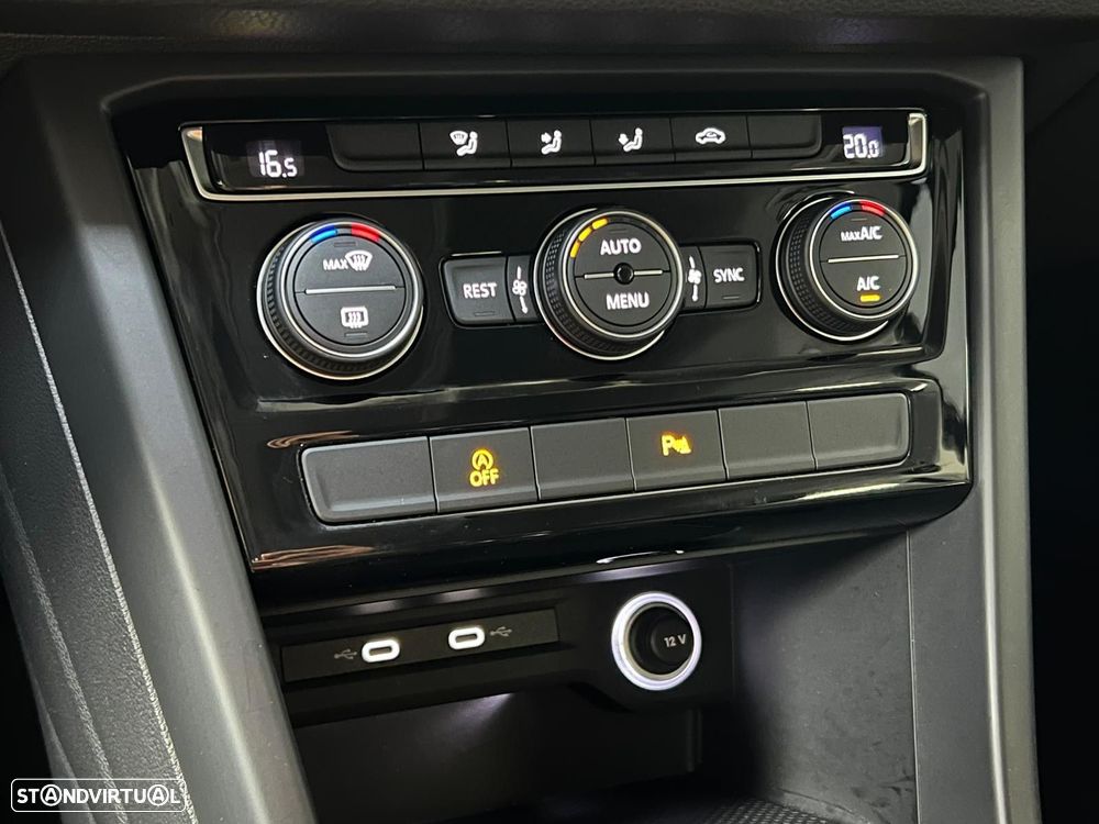 VW Touran 2.0 TDI Confortline - 19