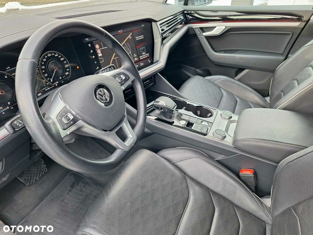 Volkswagen Touareg - 9