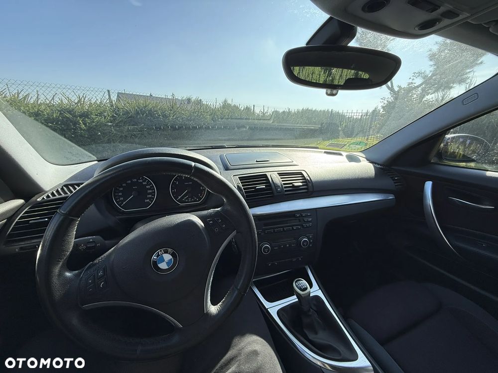 BMW Seria 1 116i - 19