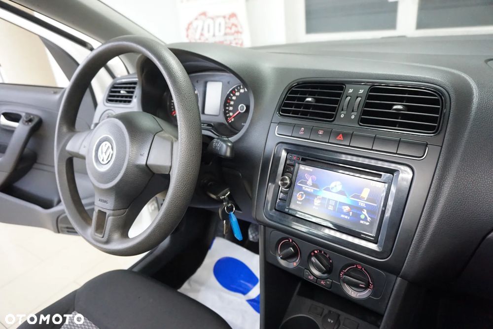 Volkswagen Polo - 23