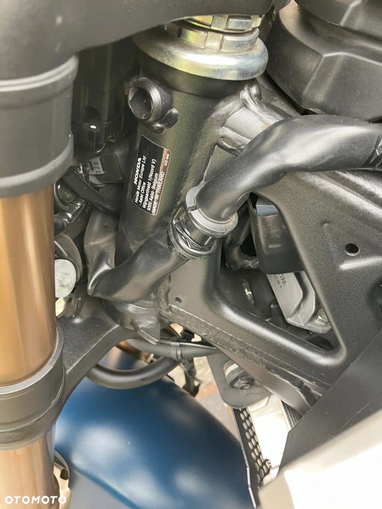 Honda CB - 8