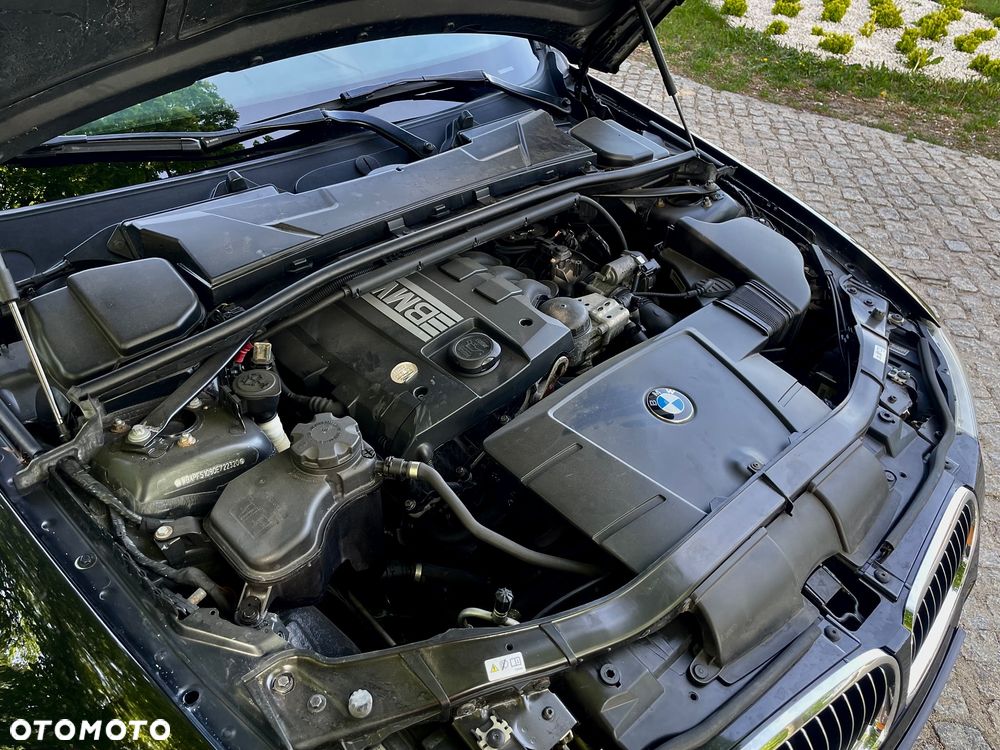 BMW Seria 3 318i Edition Sport - 23