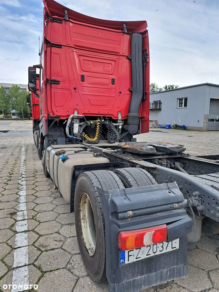 Mercedes-Benz ACTROS - 8