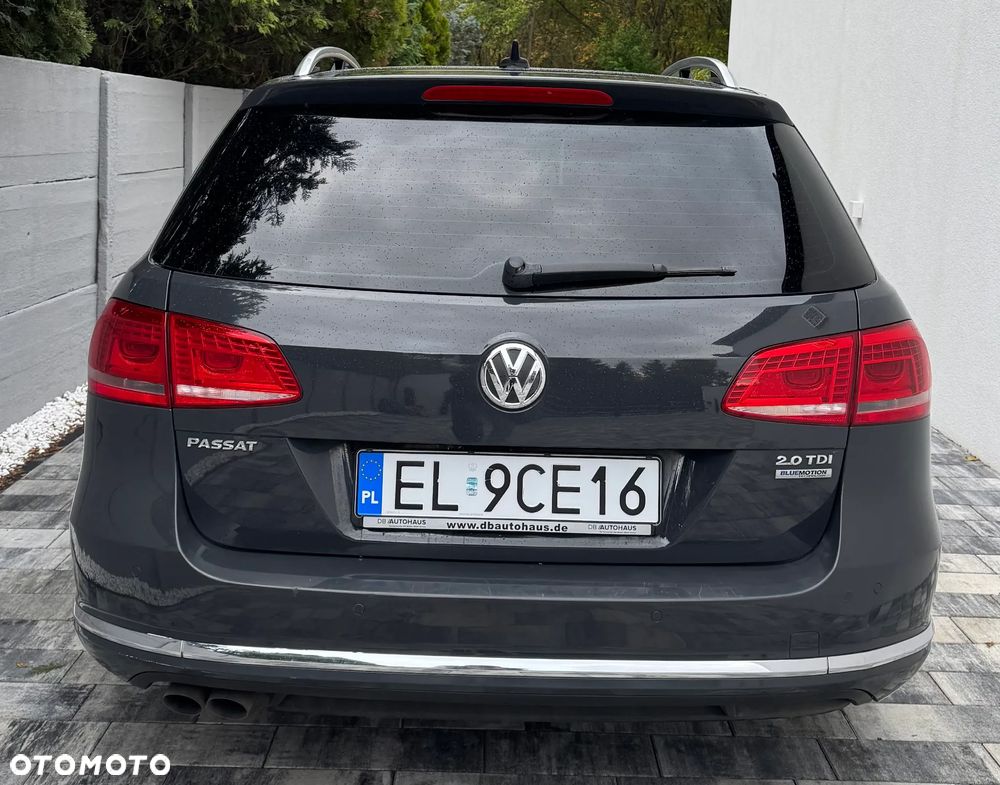 Volkswagen Passat Variant 2.0 TDI DSG BlueMotion Technology Comfortline - 8