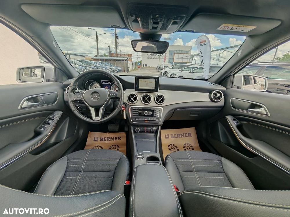 Mercedes-Benz GLA 200 d 4Matic 7G-DCT Activity Edition - 2