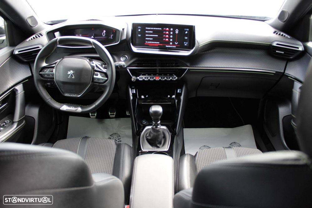 Peugeot 2008 1.2 PureTech GT - 14