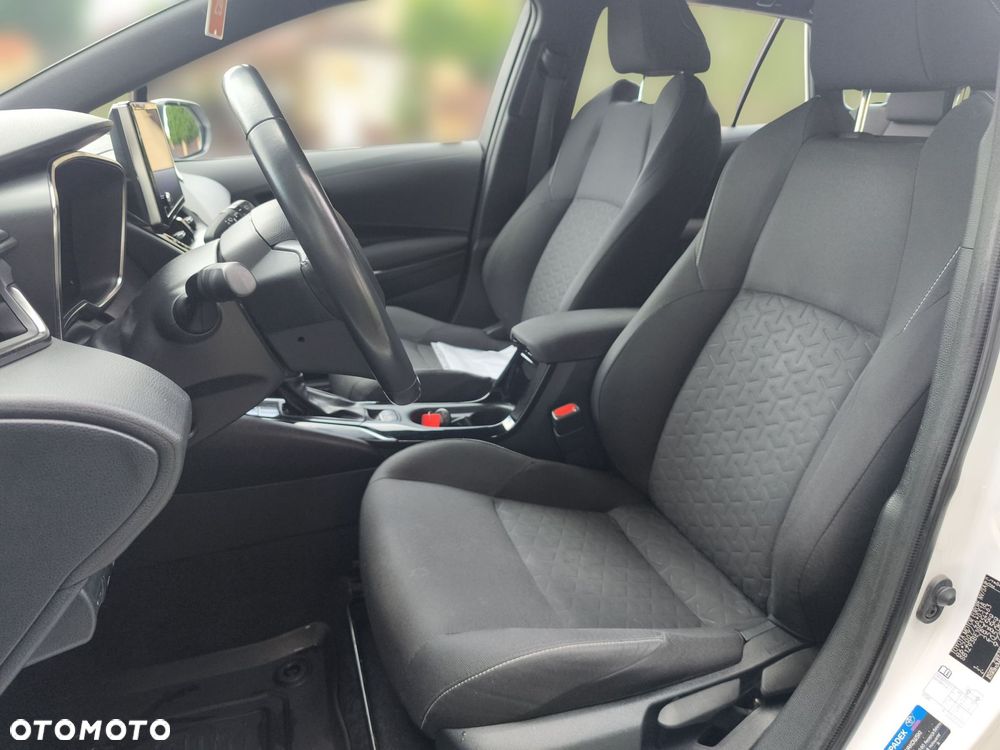 Toyota Corolla 1.8 Hybrid Comfort - 17