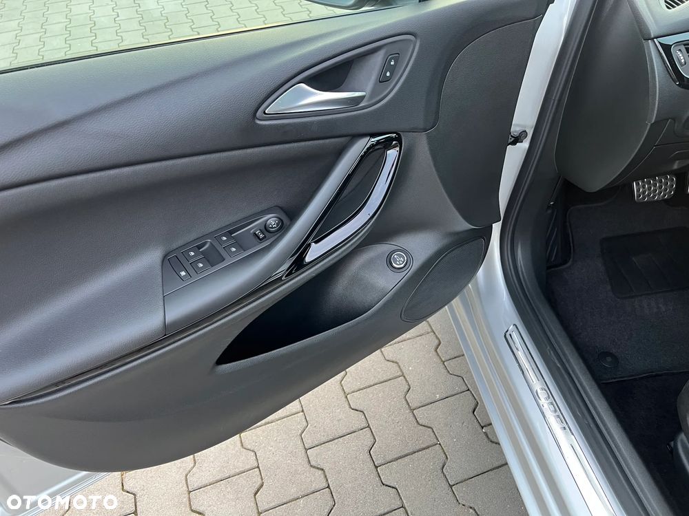 Opel Astra - 12