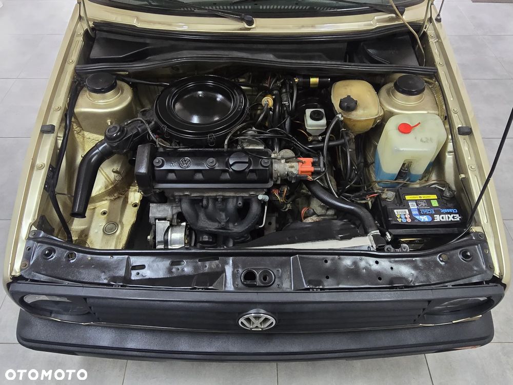 Volkswagen Golf - 27