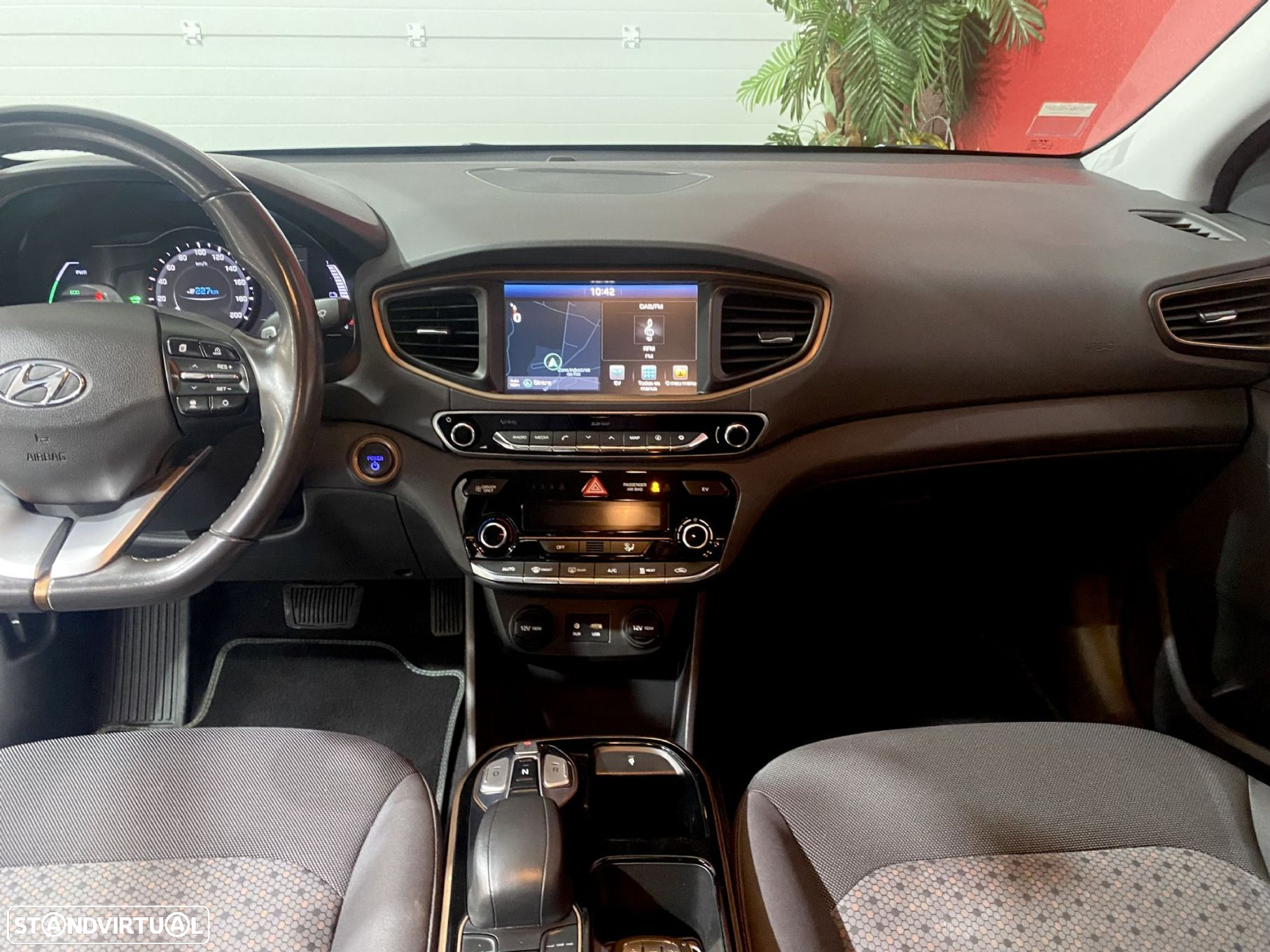 Hyundai Ioniq EV 28kWh Eletric Tech - 36