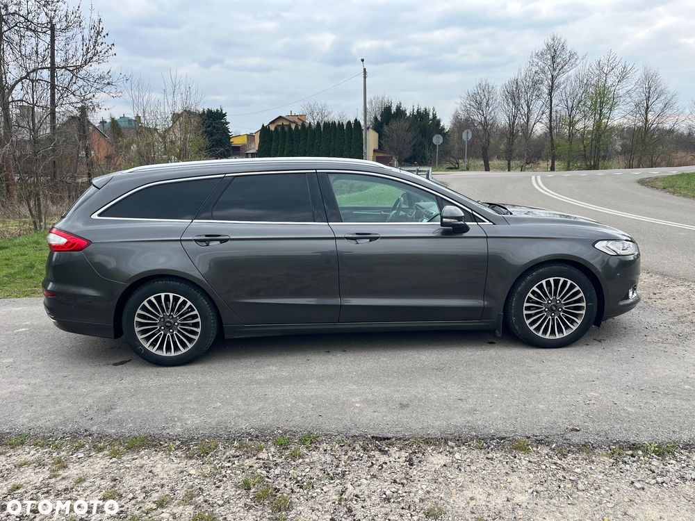 Ford Mondeo 2.0 TDCi Bi-Turbo Titanium PowerShift - 11