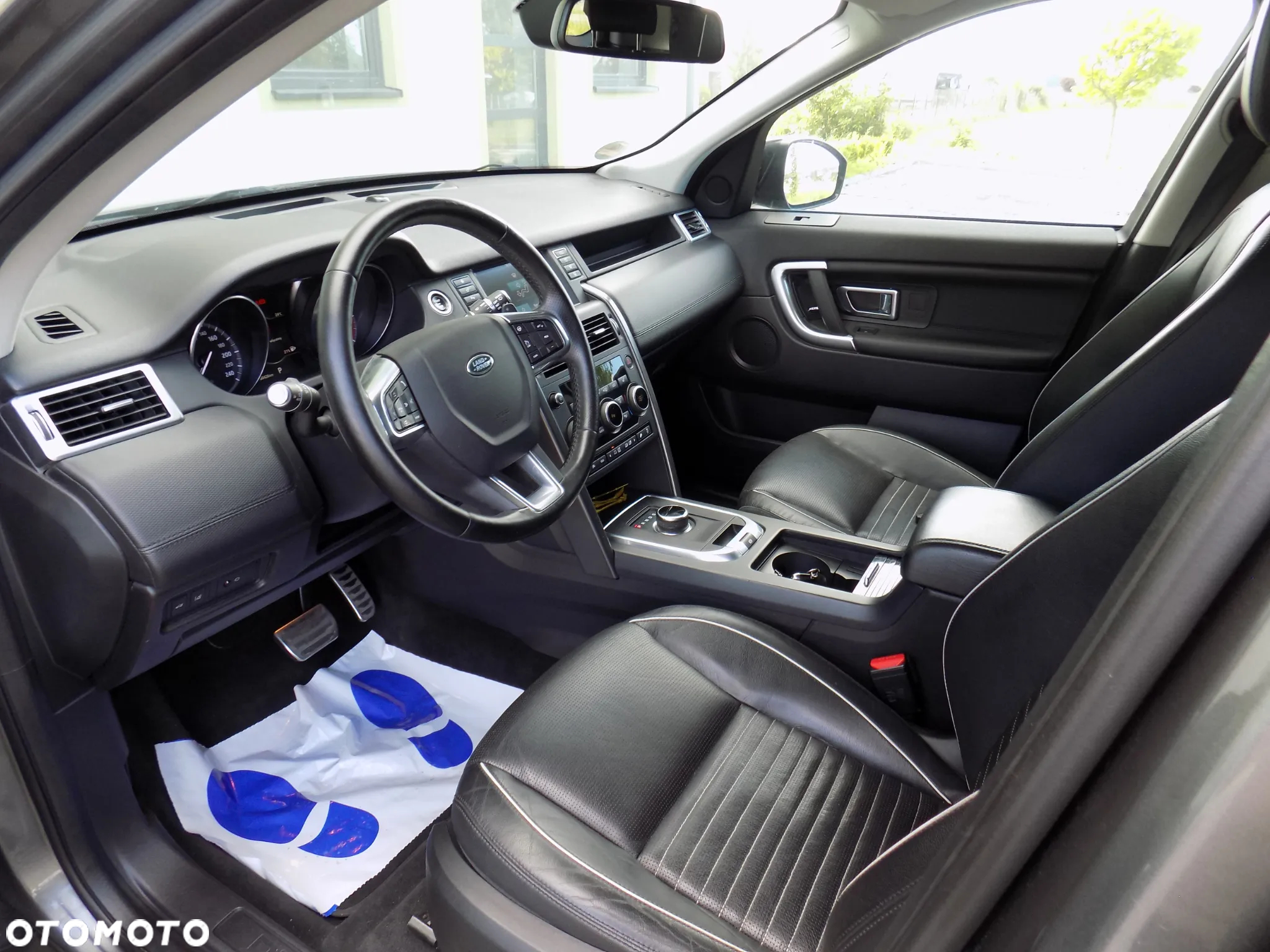 Land Rover Discovery Sport 2.0 D150 R-Dynamic HSE - 11