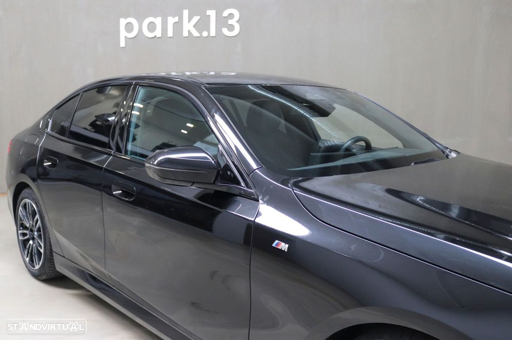 BMW 520 d xDrive Pack Desportivo M - 48
