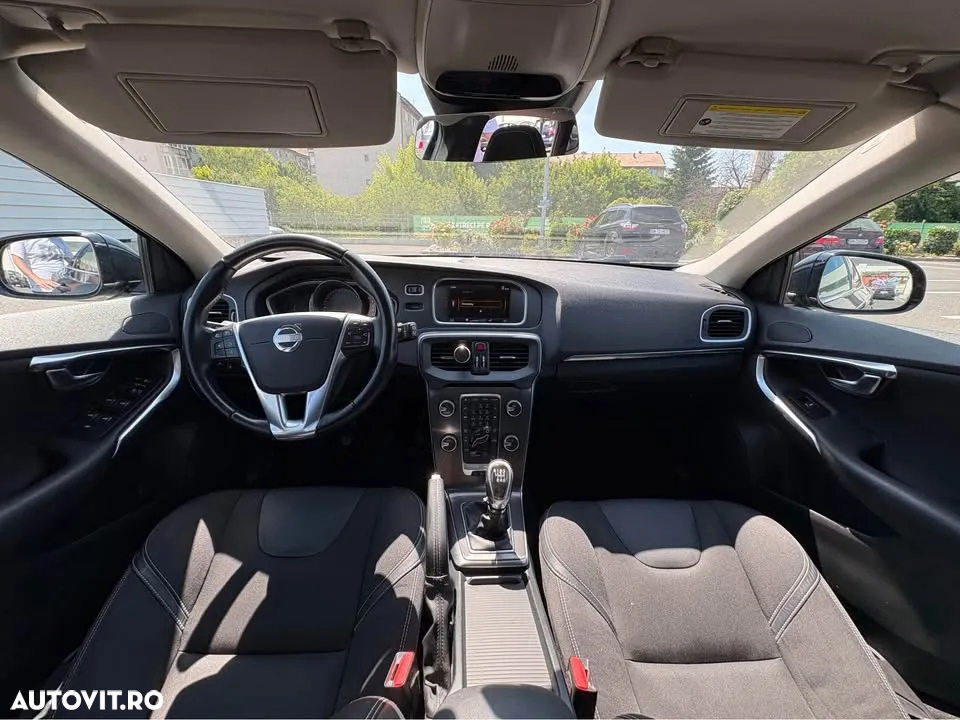 Volvo V40 D2 94g Basic - 9