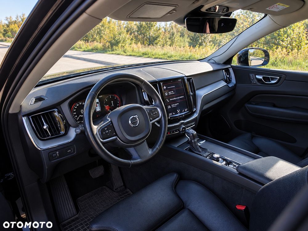 Volvo Xc60 2019 photo 5