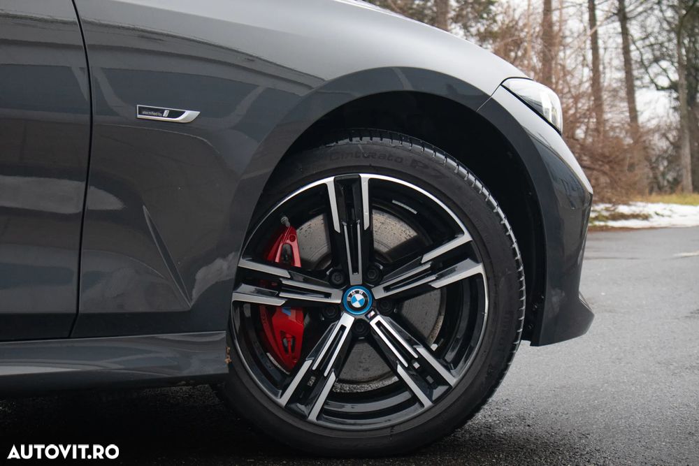 BMW Seria 3 330e Aut. M Sport - 18