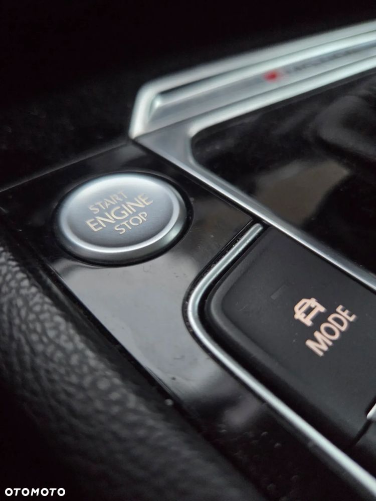 Volkswagen Passat - 28