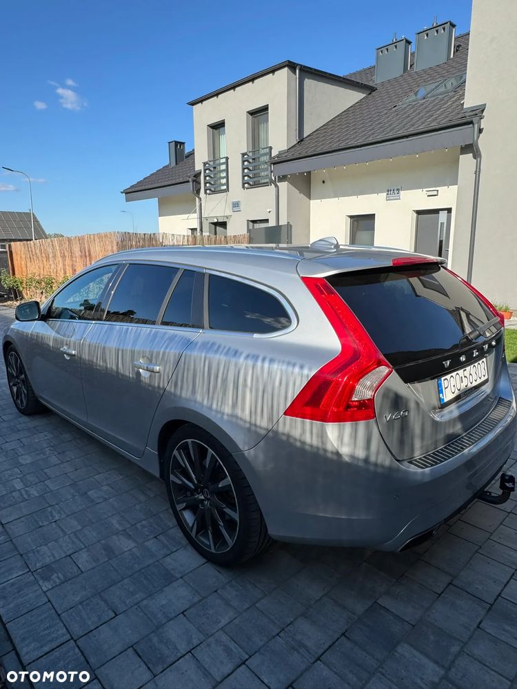Volvo V60 D4 Geartronic Momentum - 6