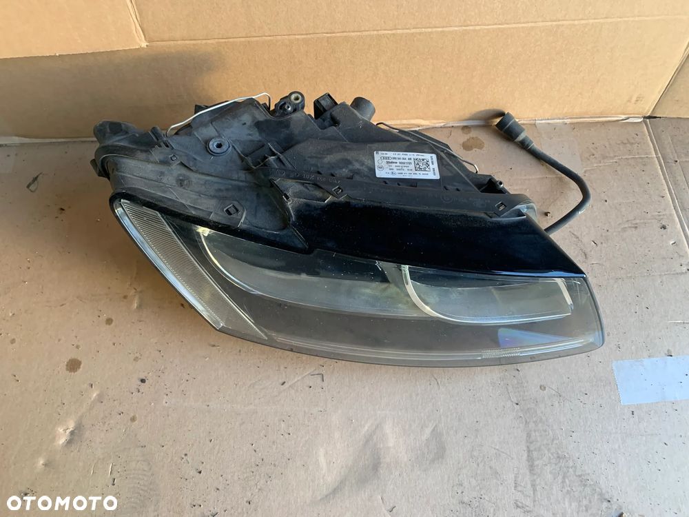 Lampa prawy przód przednia prawa Audi Q5 8R0941004AM - 2