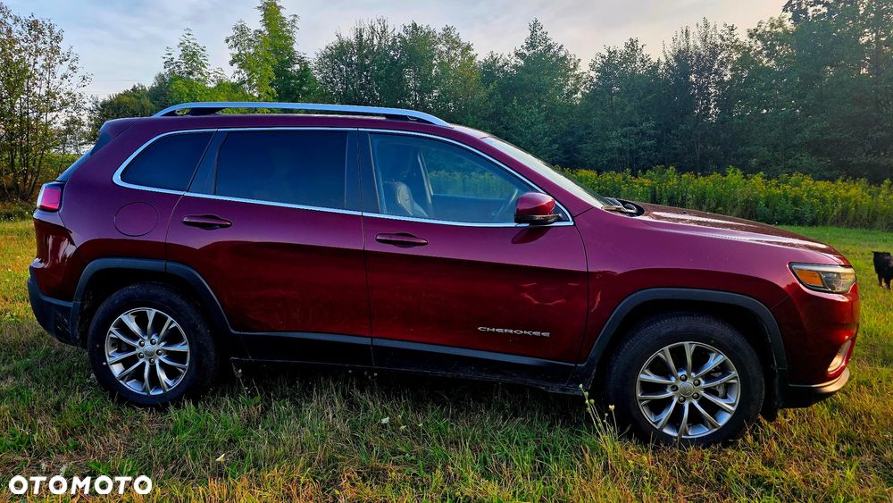 Jeep Cherokee - 2
